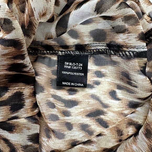 Olivaceous Leopard Print Women's Blouse - Picture 4 of 5